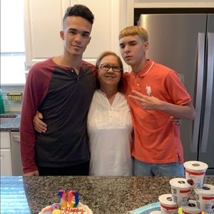 Meet your Posher, Jose